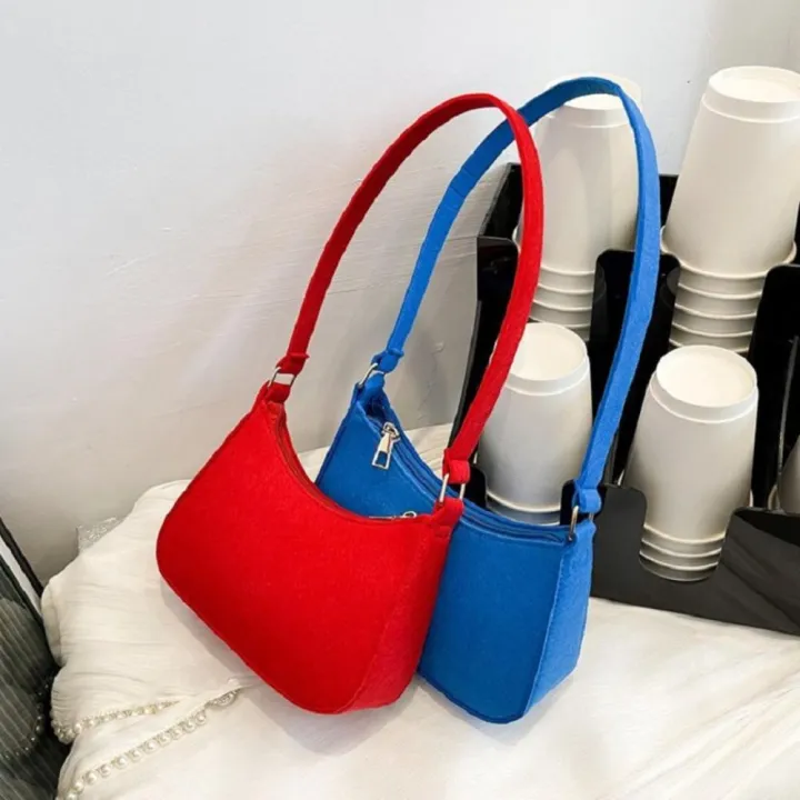 Advanced%20texture%20Felt%20handbags%20Chic%20material%20Unique%20shape%20Women's%20fashion%20Stylish%20color%20New%20design%20Luxury%20shoulder%20bag%20-%20Image%204