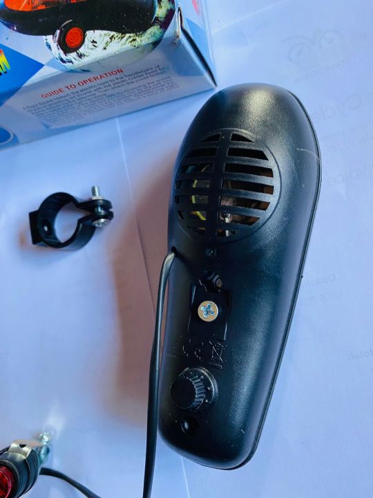 Bicycle%208%20Sound%20Horn%20Bicycle%20Horn%20Bicycle%20Light%20Bike%20Horn%20Cycle%20Horn%20Bicycle%20Electric%20Horn%20Bicycle%20Horn%20+%20LED%20Light%20Cycle%20Front%20Lamp%20with%20Bell%20-%20Image%204