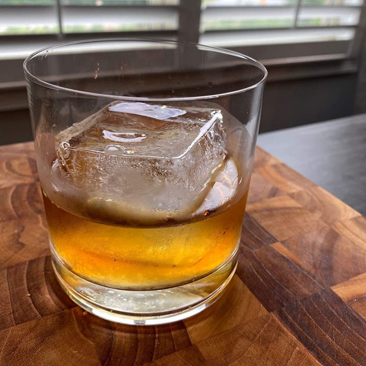 4/6/8%20Grids%20Big%20Ice%20Cube%20Tray%20Mold/DIY%20Ice%20Maker/Silicone%20Ice%20Cube%20Square%20Tray%20Mold%201%20Pcs%20-%20Image%206