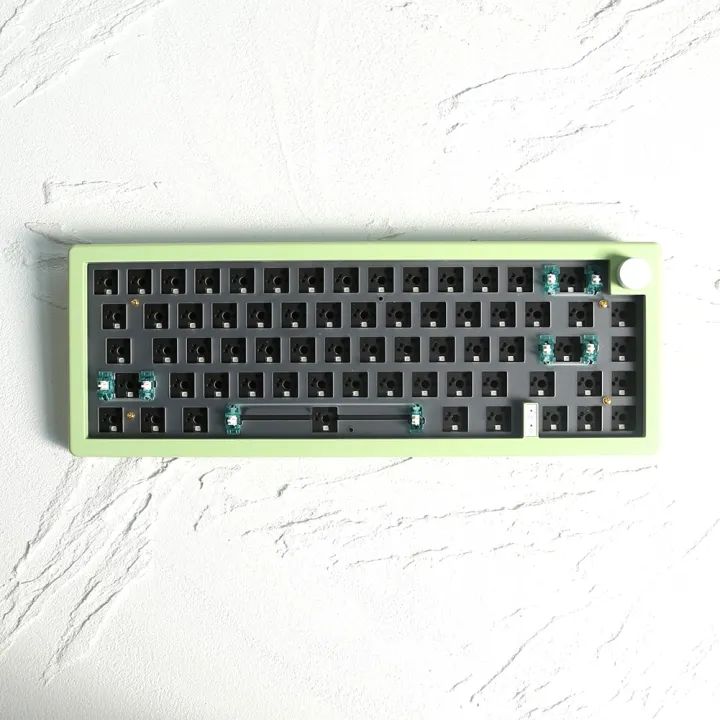 GMK67%20Mechanical%20Keyboard%20Gaming%20Keyboard%20RGB%20Backlit%20Gasket%20Structure%2067%20Keys%20Keyboard%20Kit%20Lightweight%20For%20Windows%20MAC%20OS%20-%20Image%207