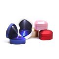 Luxury Heart-Shaped LED Light Wedding Ring Box With Display Storage Organizer Jewelry Packaging Decoration Pendant Women Wholes. 