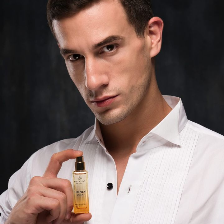 Bella%20Vita%20Luxury%20Honey%20Oud%20Eau%20De%20Parfum%20Unisex%20Perfume%20for%20Men%20&%20Women%20with%20Patchouli,%20Vanilla%20&%20Bergamot%20%7C%20Floral,%20Spicy%20EDP%20Fragrance%20Scent,%2020ml%20NUZ%20-%20Image%203