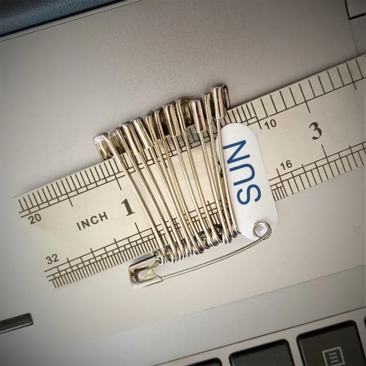 Women's%20Silver%20Color%20Steel%20Safety%20pin%20Saree%20Pins%20No%201%20-%2012%20Pcs%20-%20Image%205