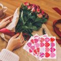 Self Adhesive Party Gift Label Stickers- Valentine'S Day Party Cake Baking Stickers- DIY Greeting Card Gift Heart Stickers- Valentine'S Day Envelope Sealing Sticker. 