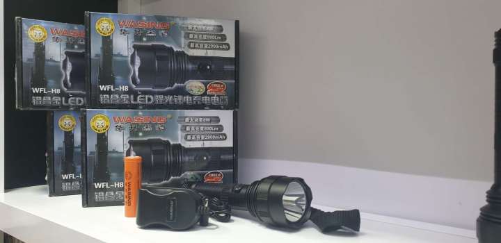 Rechargeable%203%20Lighting%20Modes%20Cree%20XML%20U2%20LED%20Flashlight%20WASING%20WFL-H8%20(800LM,%20Li-ion%20batteries%20pack,%20Black)%20-%20Image%205