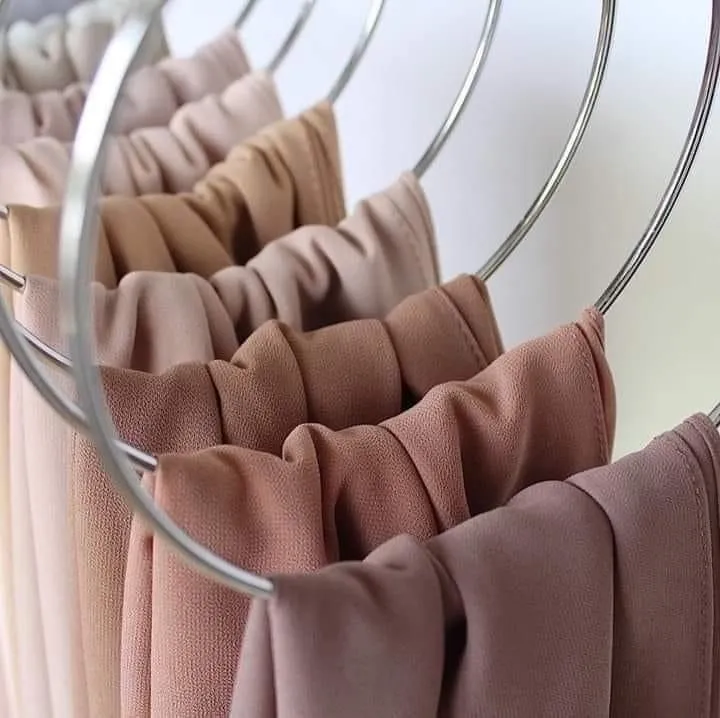 Premium%20heavy%20chiffon%20plain%20shawl%20hijab%20-%20Image%204