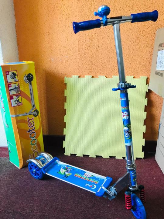 Scooter%20For%20Kids%20Children%20Adult%20-%20Image%203
