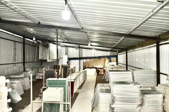 Magnetic%20White%20Board%204X%203%20Feet%20-%20Image%204