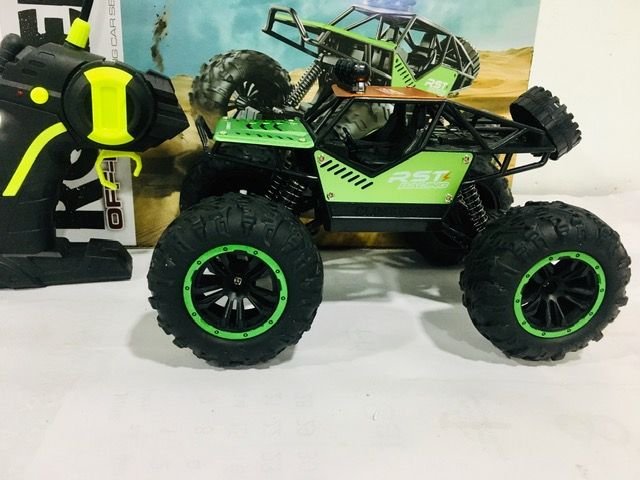 Off%20Road%20RC%20Car%20Remote%20Control%20Rock%20Crawler%20Cab%20Cross%20Country%20Rechargeable%20OFF%20ROAD%20HIGH%20Speed%20Climbing%20Rally%20JEEP%20/%20Truck%202.4Ghz%20Version%20-%20Image%202