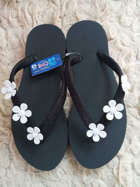 Slip-On Slippers for women Comfortable Ladies Slippers