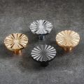 Canibet Handles Flower Pulls  Solid Door Knobs and Pulls Handle for niture Kitchen Cupboard Closet Drawer Home Decor64. 