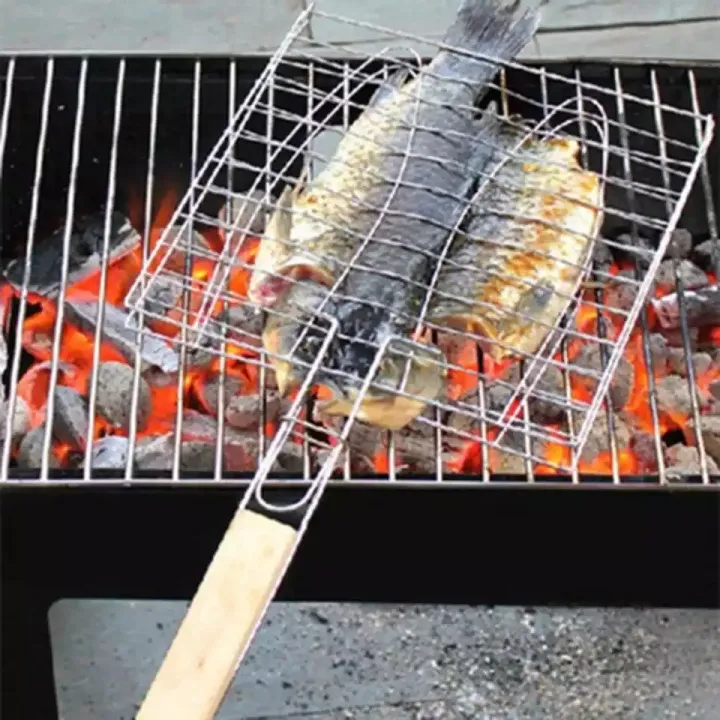BBQ%20Gril%20-%20Stainless%20Steel%20Grill%20Pan%20with%20Wooden%20Handle%20Barbecue%20Roti%20Roast%20Grill%20Papad%20Roaster%20Chapati%20Toast%20and%20Paneer%20Tandoori%20Grill%20Stand%20-%20Image%209