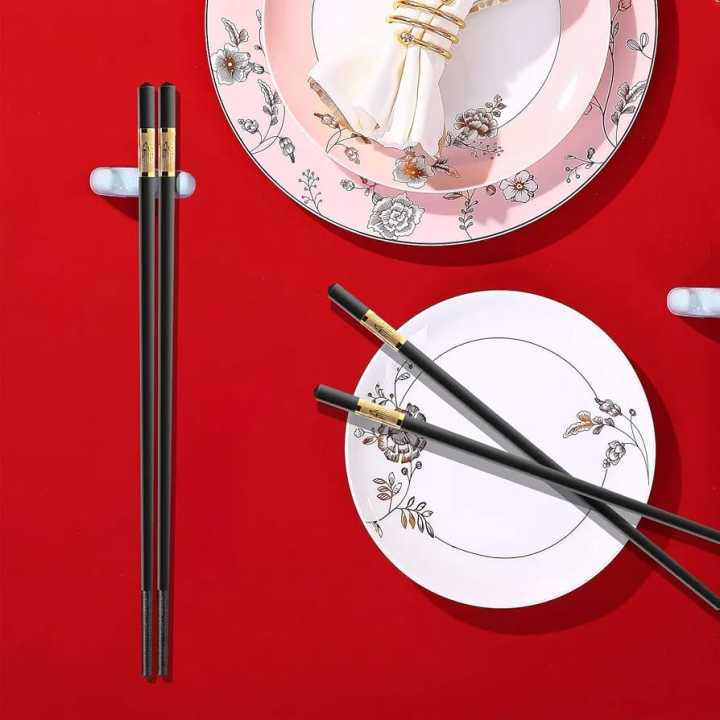 5%20Pairs%20Alloy%20Chopsticks%20-%20Reusable%20Fiberglass%20Alloy%20Non%20Slip%20Japanese%20Chinese%20Korean%20Chop%20Sticks%20Pack%20by%20ZinZen%20-%20Image%204