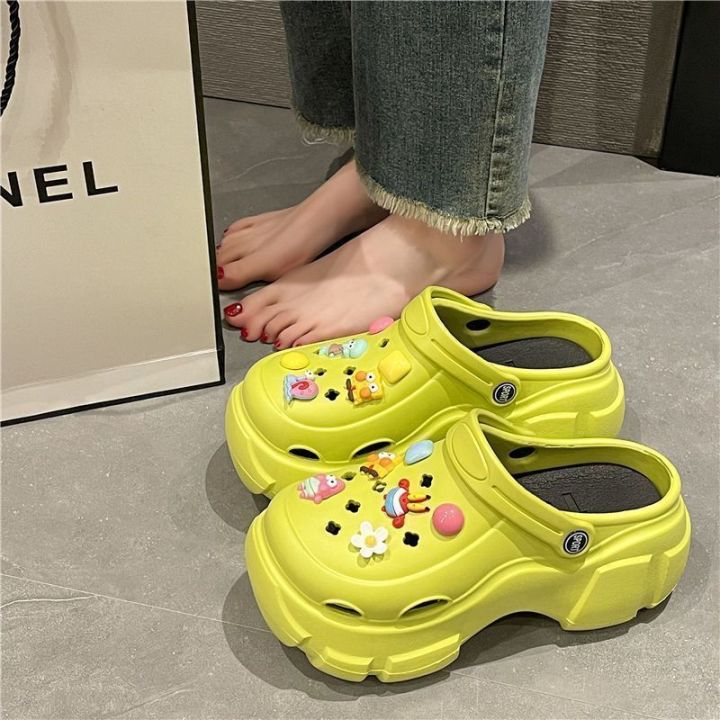 Women's Strawberry Bear Hole Shoes for Summer 2024 New Platform Outdoor Non-Slip Closed Toe Height Increasing Half Sandals