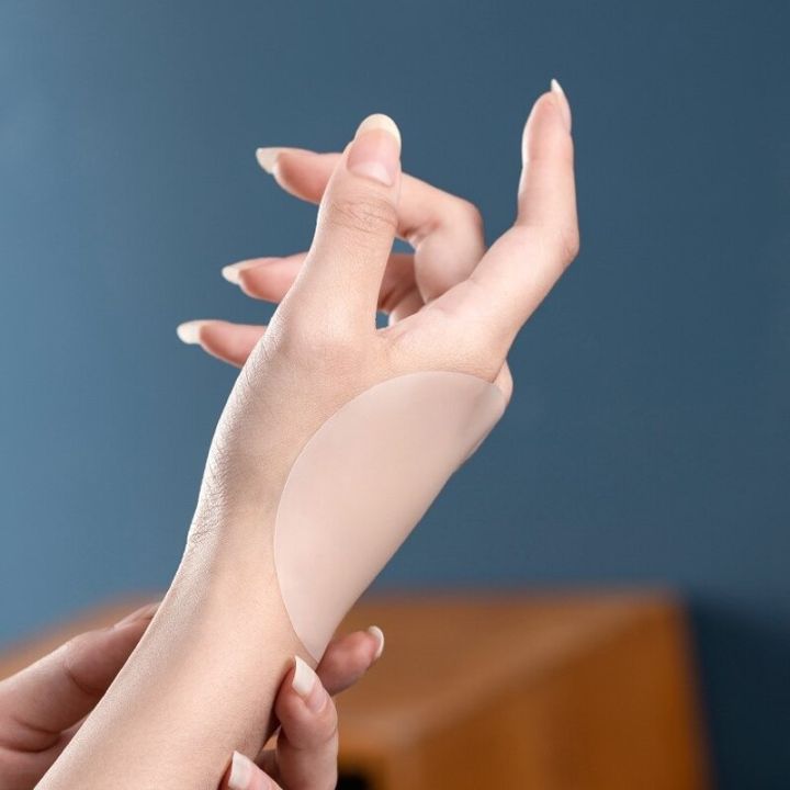 Round%20Silicone%20Reusable%20Nipple%20Covers%20for%20Women%20and%20Men,%202%20Pieces,%20Beige%20-%20Image%207