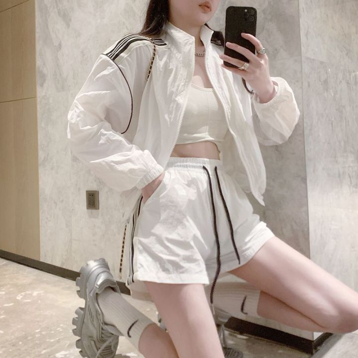 Spring%20and%20Summer%20New%20Fashion%20Casual%20Suit%20Women's%20Loose%20All-Matching%20Lightweight%20Sun%20Protection%20Sports%20Coat%20Shorts%20a%20Set%20of%20Women's%20-%20Image%208