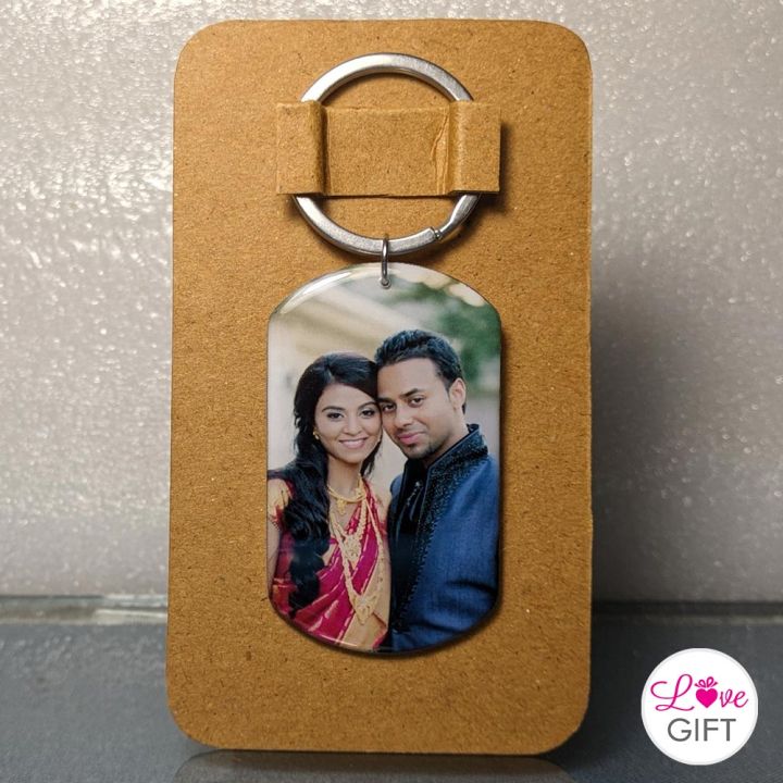 Customised%20Photo%20key%20tag%20stylish%20new%20design%20key%20chain%20for%20Love%20Birthday%20Gift%20keytag%20Personalised%20Vehicle%20Keychain%20for%20anniversary%20valentine's%20day%20gift%20Love%20Gift%20Lanka%20-%20Image%202