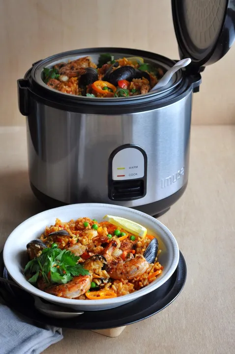 High%20Quality%20Stainless%20Steel%20Non-Stick%20Inner%20Pot%201.8%20Liter%20Rice%20Cooker%20with%20Steamer%20(Warranty)%20-%20Image%204