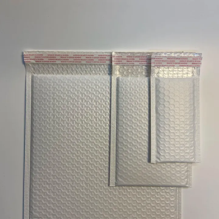 bubble%20wrap%20White%20Poly%20Bubble%20Mailer%2010%20PACK%2010x13%20Plastic%20Padded%20Envelopes%206x9%20Self%20Shipping%20Bags%20Asdortment%20Eco%204x8%20Fashion%20Polymailer%20-%20Image%205