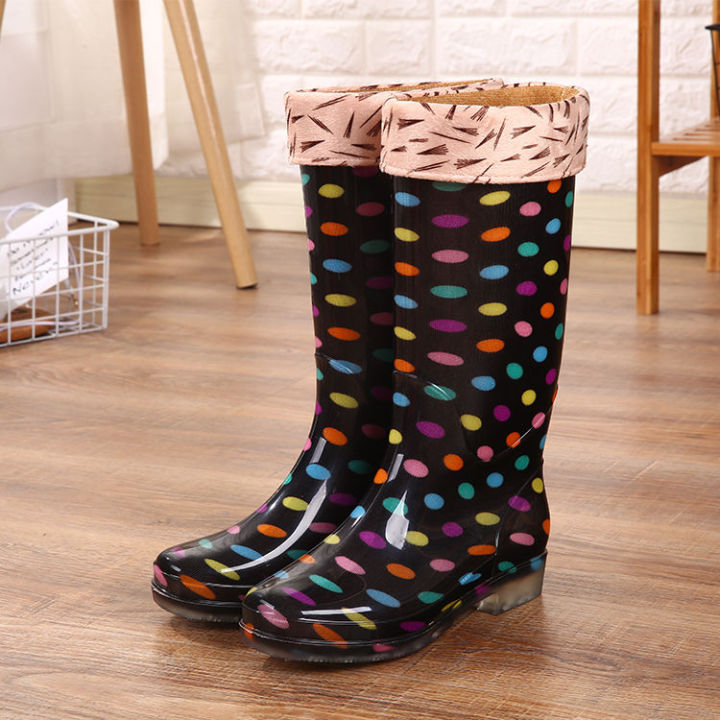 Fashion%20Non-Slip%20Waterproof%20Rain%20Boots%20Women's%20Mid-Calf%20Tendon%20Bottom%20Rain%20Shoes%20Women's%20High-Calf%20Waterproof%20Overshoe%20Wear-Resistant%20Rain%20Shoes%20Women's%20Short%20Tube%20-%20Image%204