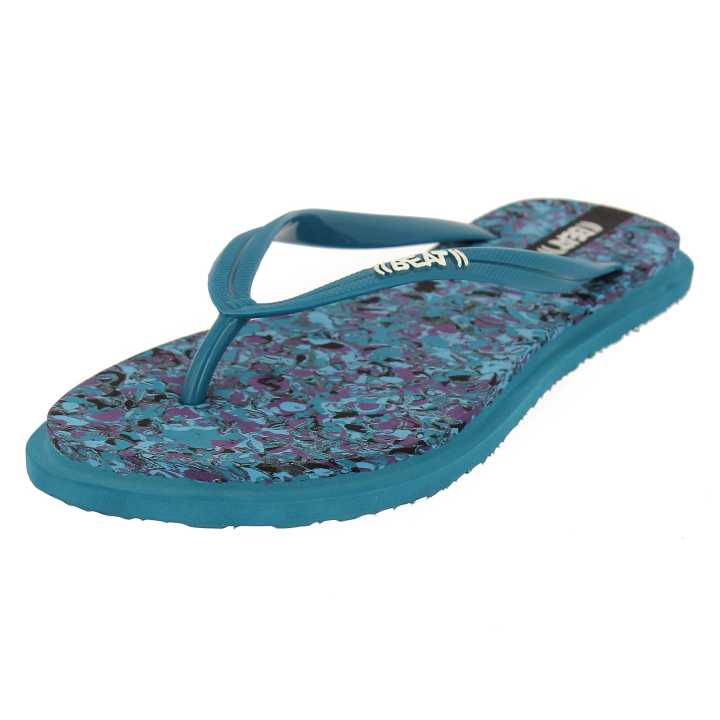 Beat%20Women%20Slippers%20-%20Image%203