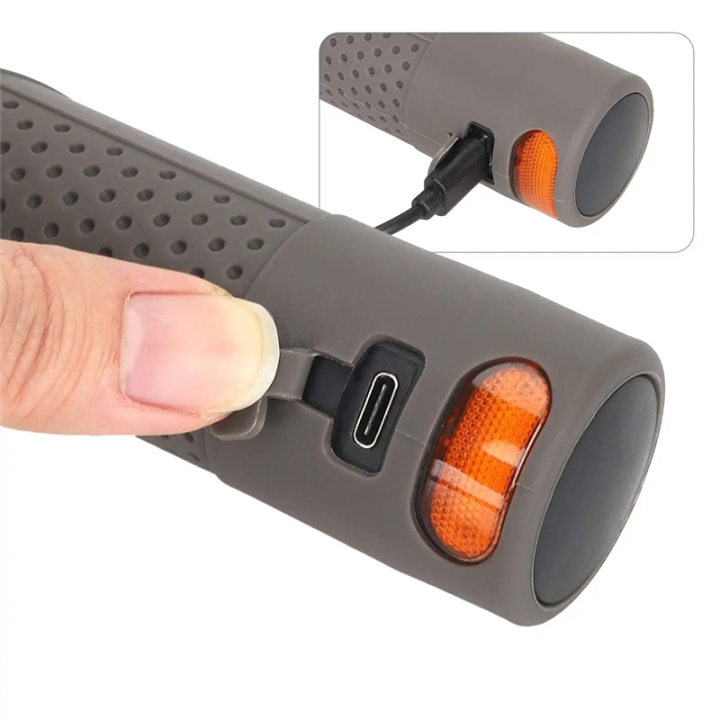 Scooter%20Hand%20Bar%20Grips%20with%20Turn%20Signal%20Light%20Handlebar%20for%20/%20E-Scooters%20Handle%20with%20Slot%20Grip%20Gray%20-%20Image%208