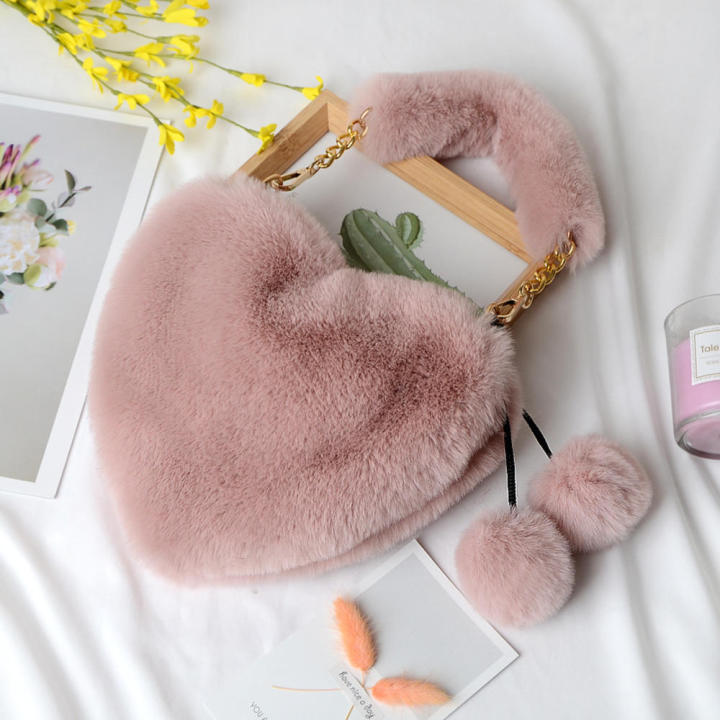 Women's%20Furry%20Accessories%20Luxury%20Faux%20Fur%20Handbags%20Small%20Handbags%20Ladies%20Chain%20Shoulder%20Bag%20Fluffy%20Plush%20Handbags%20-%20Image%206