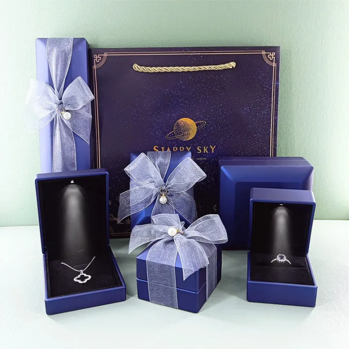 Creative%20LED%20Jewelry%20Box%20with%20Light%202024%20New%20High-End%20Birthday%20Gift%20Ring%20Necklace%20Bracelet%20Bracelet%20Bag%20-%20Image%203