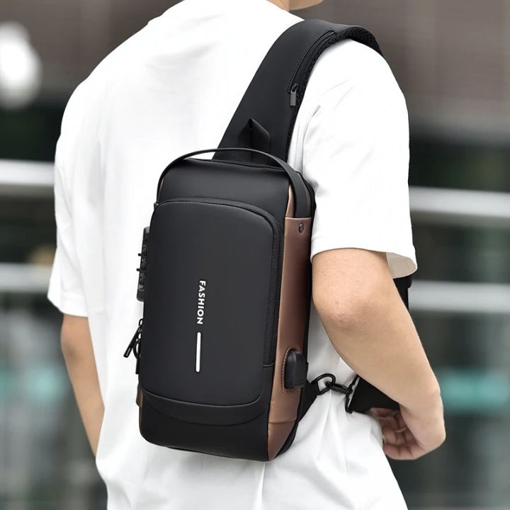 Chest%20Bag%20for%20Men%20Crossbody%20Bag%20Compression%20Bag%20Waterproof%20USB%20Shoulder%20Bag%20Anti-Theft%20Travel%20Messenger%20Chest%20Sling%20Pack%20Fashion%20Luxury%20Designer%20Airport%20Traveling%20%20Bag%20-%20Image%204