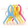 4pcs /set Clothes Hanger Beach Towel Clips Clothes Drying Clips Large Plastic Windproof Clothes Hanging Peg Quilt Clamp Holder for Beach Chair. 