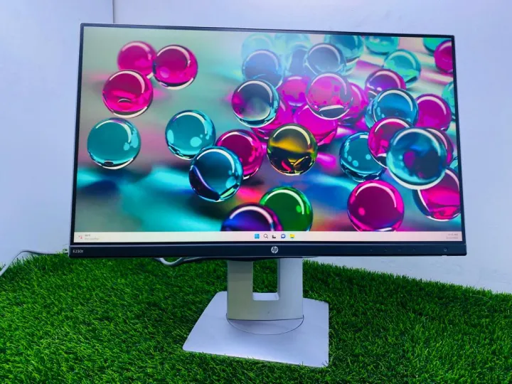 Hp%20-%2023%20inch%20touch%20+%20ips%20frameless%20monitors%20-%20Image%203