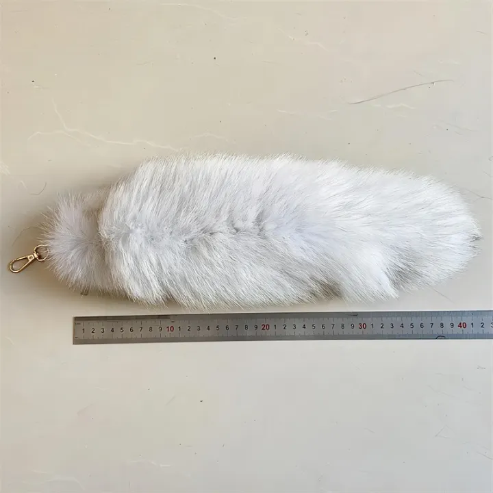 Natural%20Fox%20Fur%20Tail%20Keychain%20Furry%202024%20cHIC%20y2k%20Beautiful%20Accesory%20Length%2040Cm%20Car%20Keychain%20For%20Women%20Fluffy%20Key%20Chain%20-%20Image%205
