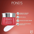 PONDS Age Miracle Anti Aging Day Cream With 10% Retinol-C Niacinamide & Collagen B3 Complex SPF 15 PA++ 50G. 