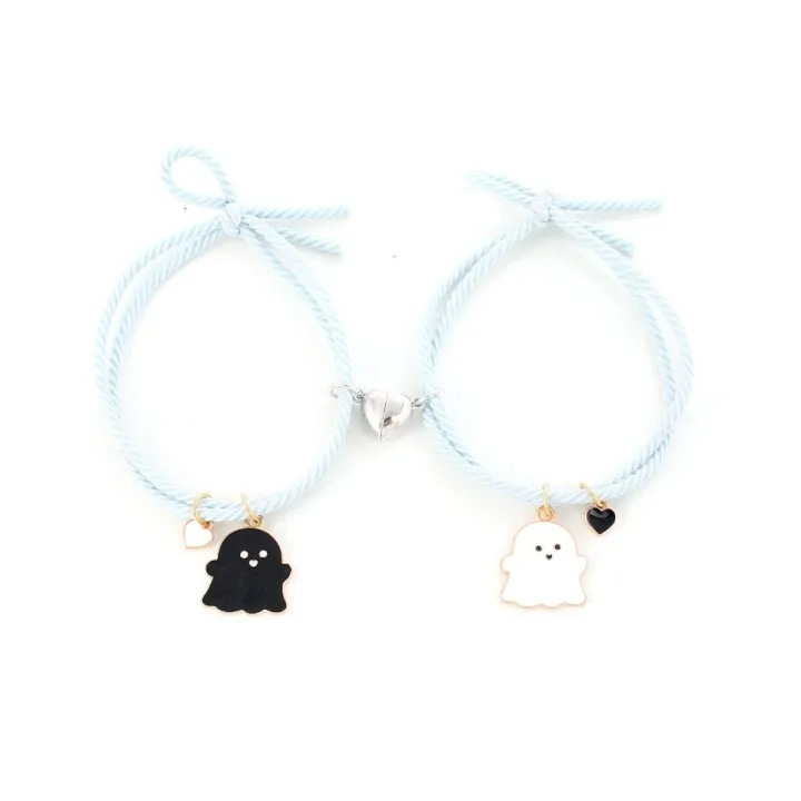 Trendy%20Black%20and%20White%20Halloween%20Couple%20Bracelets%20with%20Love%20Heart%20Pendant%20-%20Adjustable%20Rubber%20Band,%20Matching%20Set%20-%20Image%209