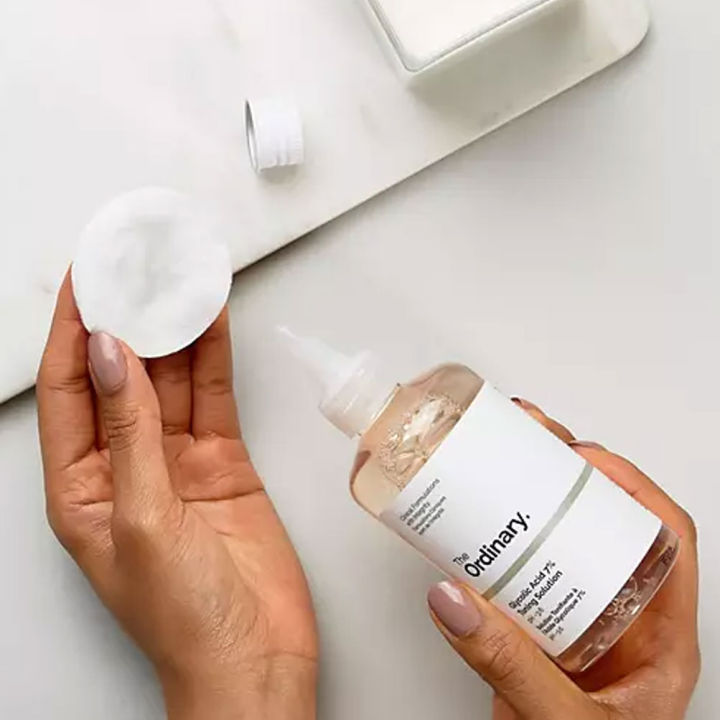 The%20Ordinary%20Glycolic%20Acid%207%25%20Exfoliating%20Toner%20240ml%20-%20The%20Ordinary%20Glycolic%20Acid%20Toner%20-%20Image%203