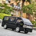 1:32 Die Cast Toyota KDH Hiace Van Model Simulation Alloy Car Bus Pull Back Sound and Light Children's Metal Toy. 