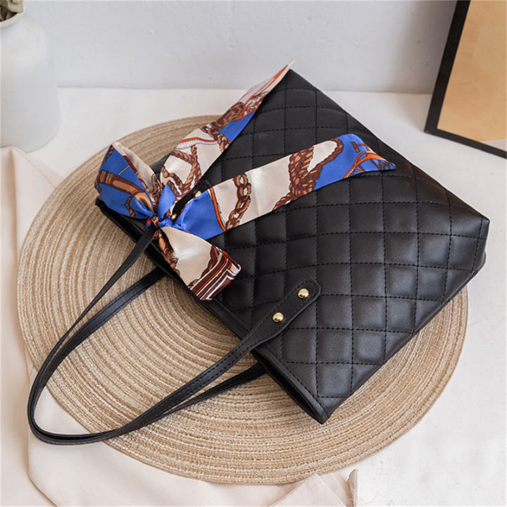 Large%20Capacity%20Women%20Shoulder%20Bag%20Fashion%20Rhombic%20Embroidery%20Handbags%20Casual%20Tote%20Bags%20Lonni%20-%20Image%204