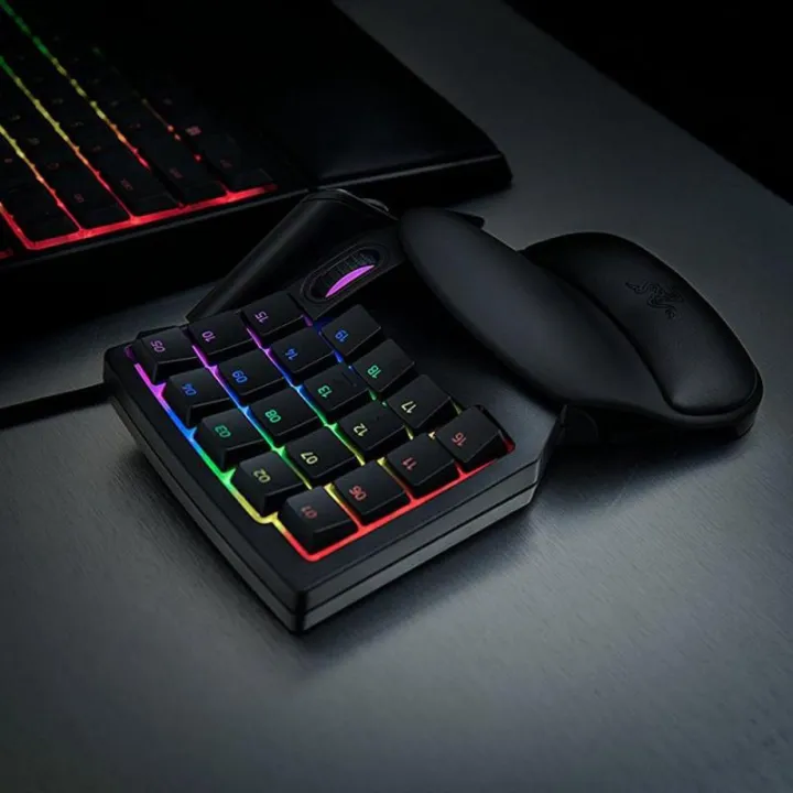 Razer%20Tartarus%20V2%20Chroma%20Mecha%20Gaming%20Keypad%2032%20Keys%20Membrane%20Wired%20Keyboard%20Fully%20Programmable%20Backlight%20Mechanical%20Keys%20-%20Image%209