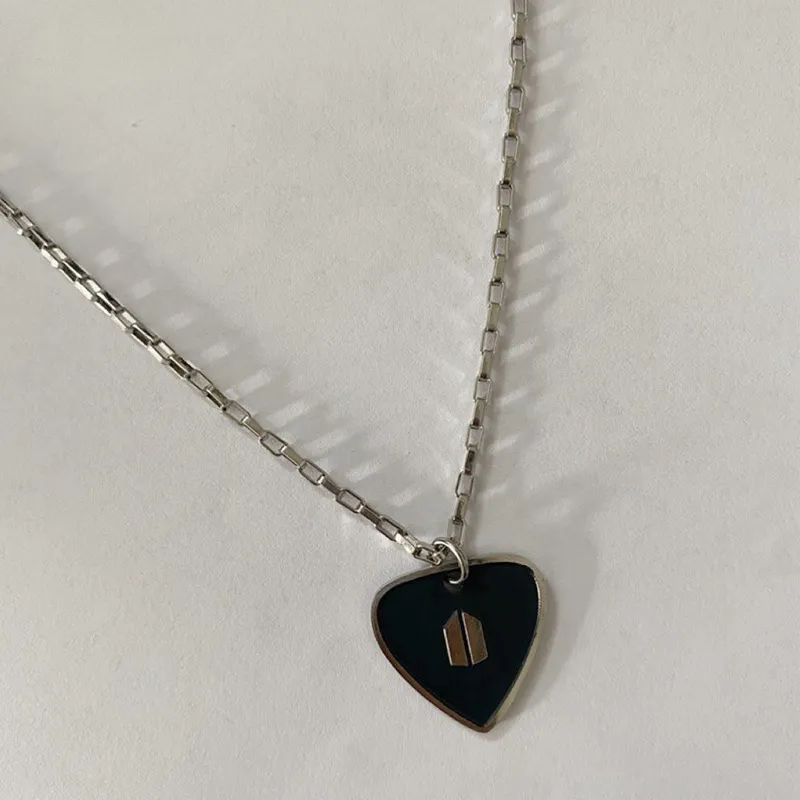 防弾少年団(BTS) - [SUGA] GUITAR PICK NECKLACE BLACK Buy Suga Black Note & Guitar Pick Necklace [BTS Artist-Made