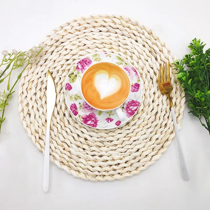 Natural%20Corn%20Straw%20Woven%20Handmade%20Husk%20Rattan%20Placemats%20Cup%20Coaster%20Grass%20Mats%20Heat%20Resistant%20Kitchen%20Dining%20Table%20Accessories%20-%20Image%206