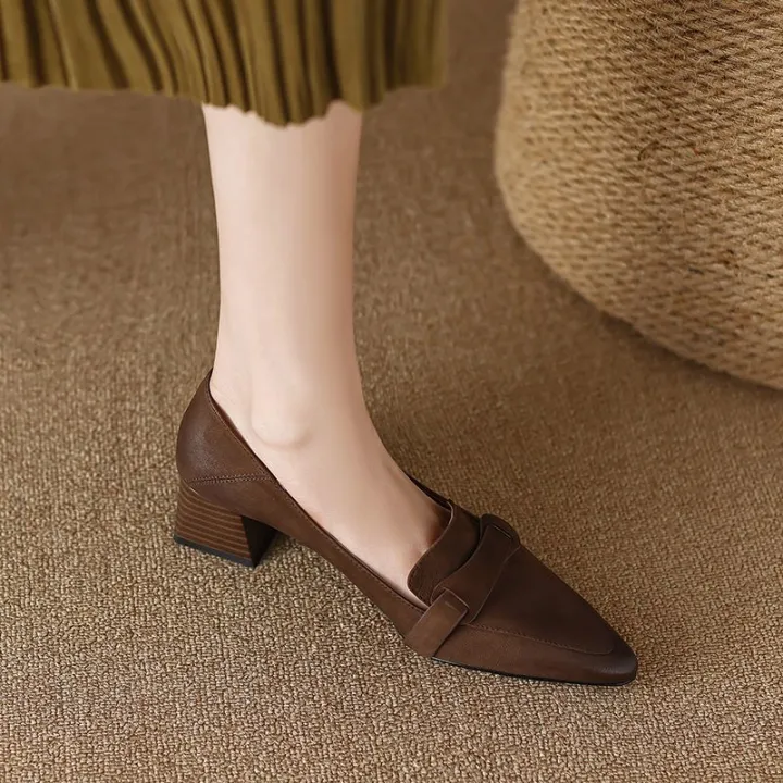 2023Spring%20New%20Real%20Soft%20Leather%20Loafers%20Pointed%20French%20Retro%20Mid%20Heel%20Chunky%20Heel%20Shoes%20Women's%20Low-Cut%20Fashion%20-%20Image%205
