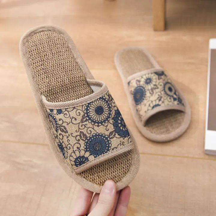 Linen%20Slippers%20Summer%20Men%20and%20Women%20Indoor%20Home%20Non-Slip%20Home%20Four%20Seasons%20Spring%20and%20Autumn%20Deodorant%20Mute%20Sandals%20-%20Image%205