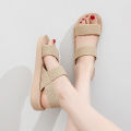 Fashionable Flat Non-Slip Soft Casual Beach Low Top Roman Sandals For Women. 