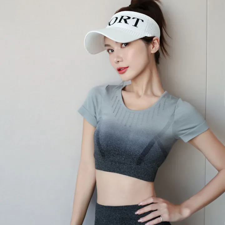 Yoga%20Clothes%20Two-Piece%20Suit%20Women's%20Gradient%20Tight%20Stretch%20Sports%20Top%20Short%20Sleeve%20Women's%20Hip%20Lifting%20Running%20Workout%20Outfit%20-%20Image%205