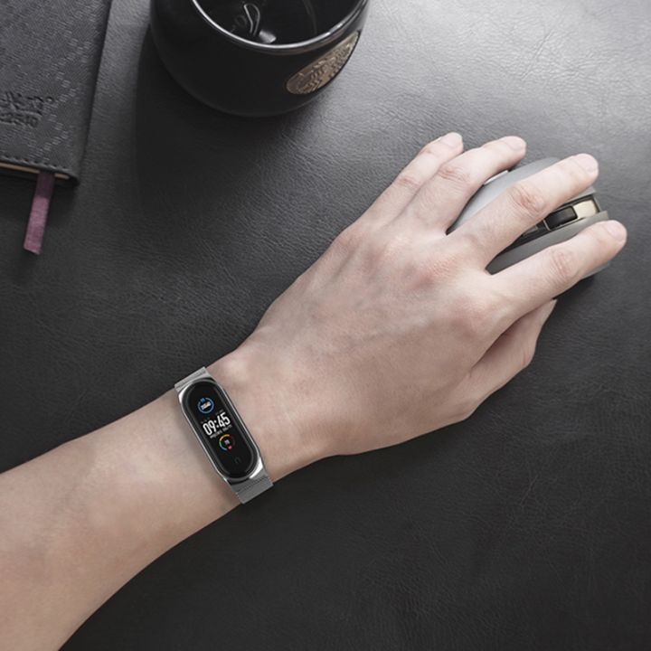 Mijobs%20Milan%20CS%20Screwless%20Buckle%20Metal%20Watch%20Band%20Case%20for%20Xiaomi%20Mi%20Band%203%20&%204%20&%205%20&%206,%20Host%20not%20Included%20-%20Image%207