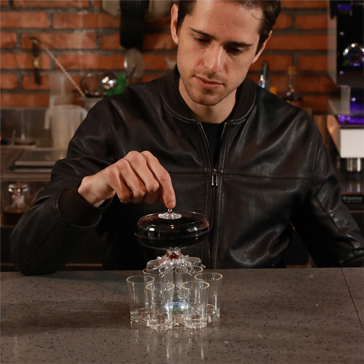 Party%20Drink%20Dispenser%20with%206%20Shot%20Glasses%20Set%20-%20Acrylic%20Touchless%20-%20Image%203