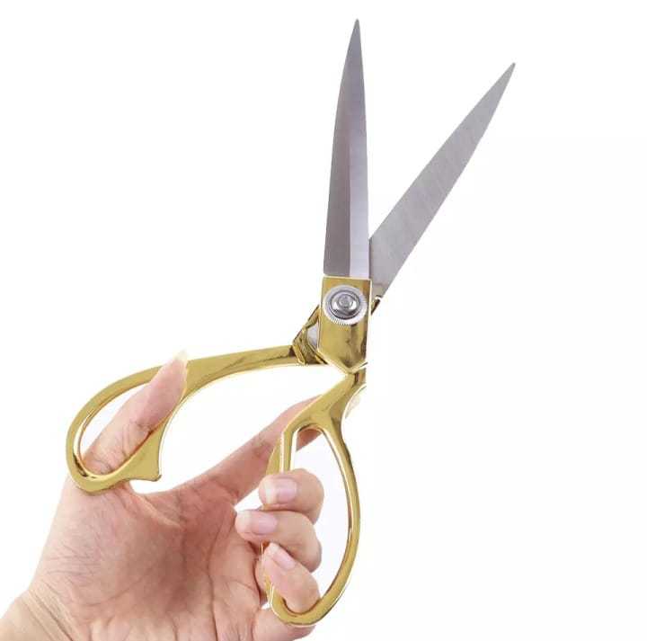 Senior%20Tailor%20Scissors%20-%20Stainless%20Steel%20%20(Golden%20Handle)%20-%20Image%203
