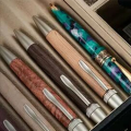 1 PCS Wood Pen Display Box Deluxe Pen Case with Key Transparent Window Fountain Storage Showcase Organizer-Collection 12 Slots. 
