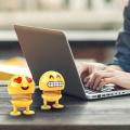 Smiley Spring,Cute Emoji Bobble Head Spring Dolls Car Ornaments Bounce Toys 1 Pcs. 