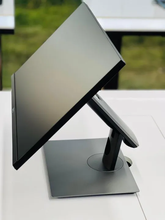 Dell%20P2418HT%20Touch%20Screen%20Monitor%20-%20Image%202